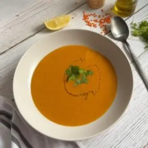 Gesunde rote Linsensuppe Rezept